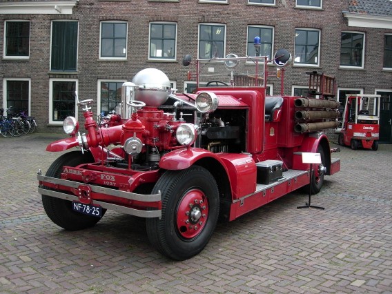 Fire engine (568 x 426).jpg
